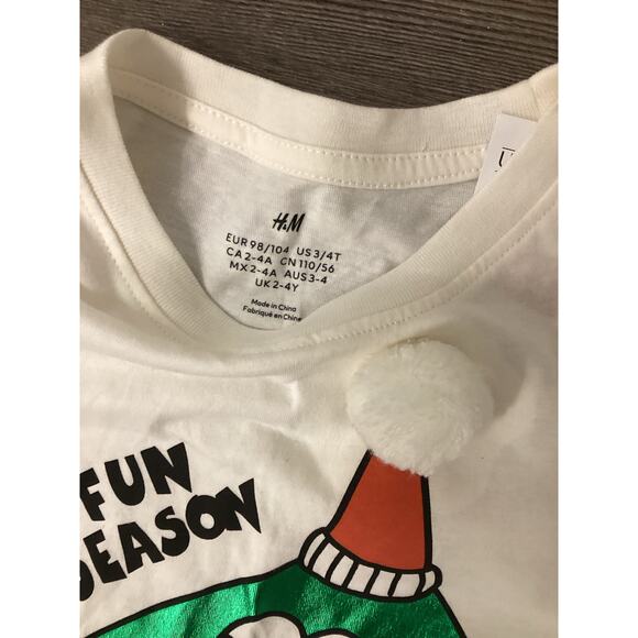 H&M Fun Season Christmas Tree Tee Size 3/4 - Picture 2 of 2